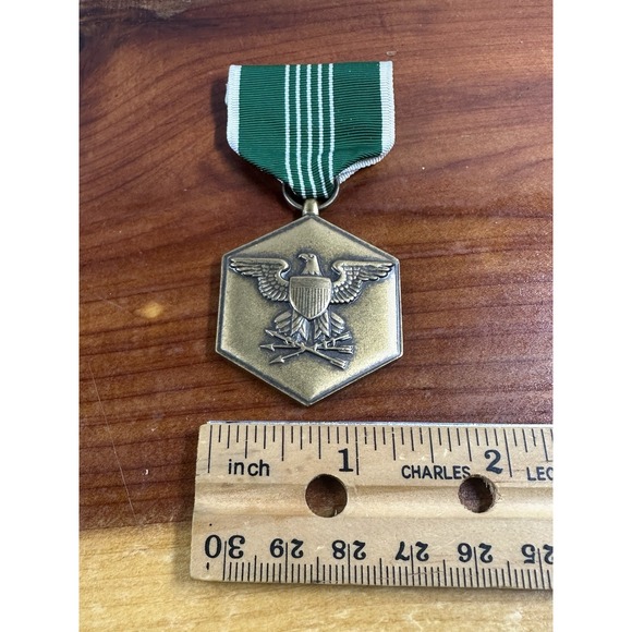 U.S.‎ Army Commendation Medal 'For Military Merit' Medal - Picture 2 of 4